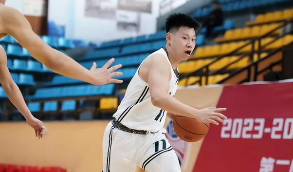 爱游戏官方网站-包含今晚体能课后；北京首钢复出首秀备战NBA总决赛；信心回归；球队文化再被提及的词条