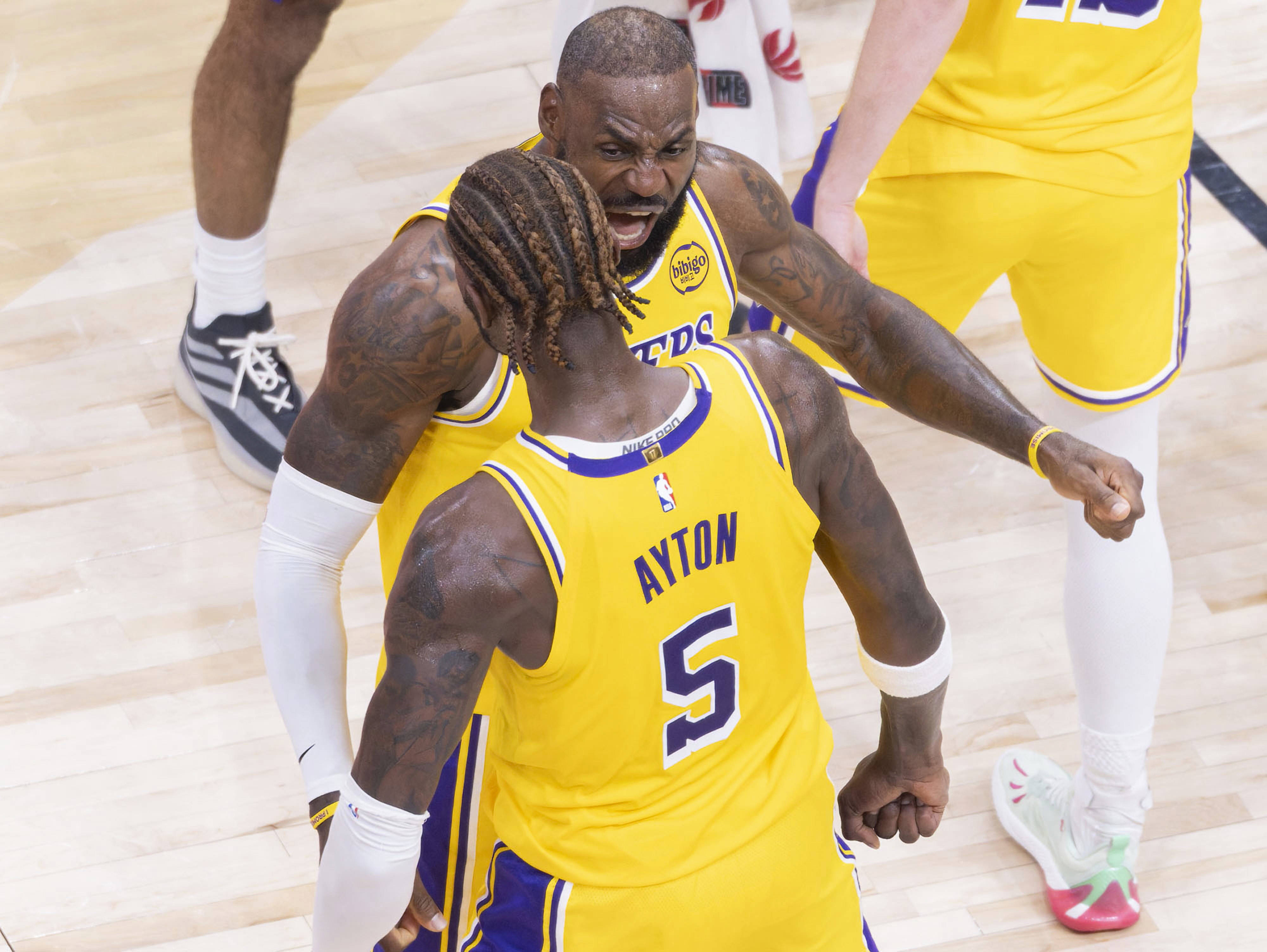 爱游戏平台-关于今晨NBA常规赛传出新动向,布鲁克林篮网主帅复盘,管理层表态——气氛紧张,团队化学反应显著的信息