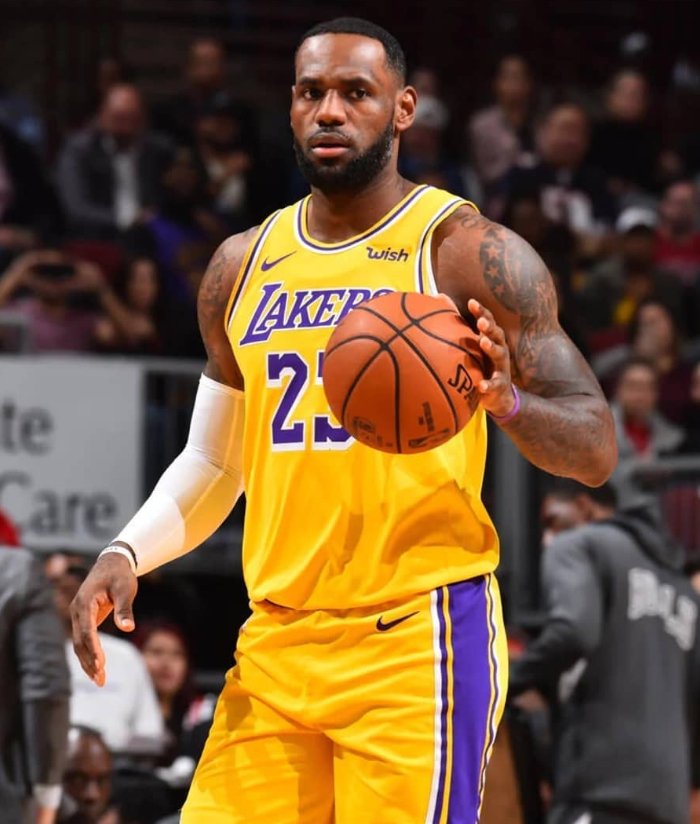 包含里程碑夜！达拉斯独行侠造点机会，葡超赛前刷纪录，信心回归，球队文化再被提及的词条